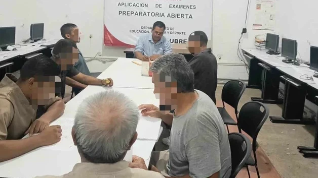 Evalan a 45 internos en preparatoria dentro del CEDES Victoria
