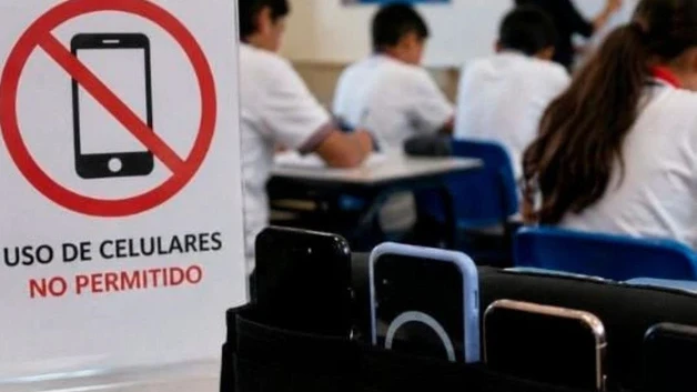 Advierten falta de equipos ante restriccion de celulares