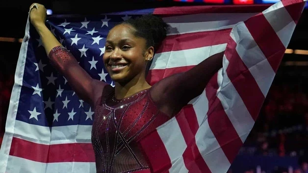 Skye Blakely conquista el oro mundial y rompe en llanto tras a&ntilde;os de lesiones