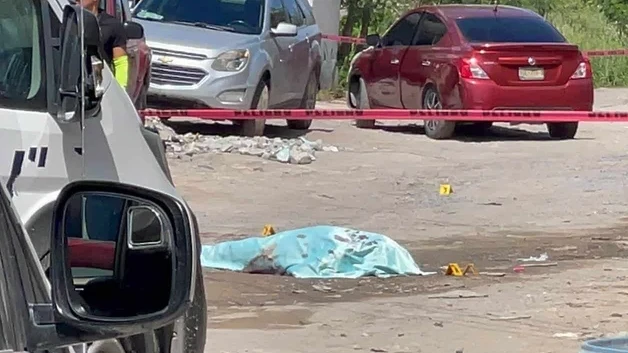 Asesinan a hombre en pleno mediodi