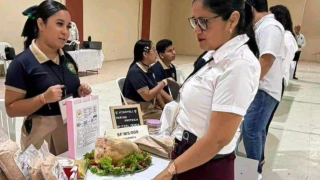 Hacen comida avícola con cáscara de camarón
