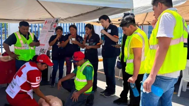 Capacitan para salvar vidas en la Cruz Roja