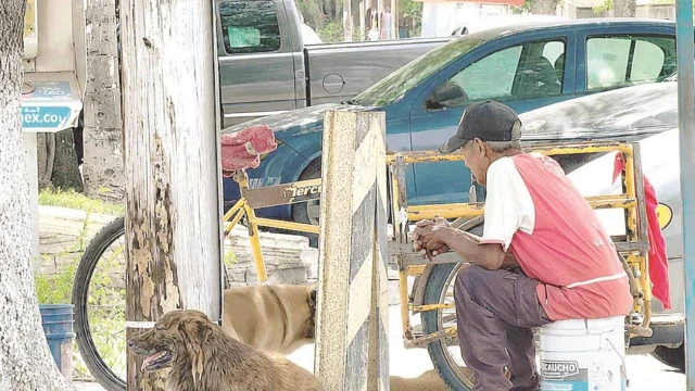 El calor da una tregua a trabajadores ambulantes