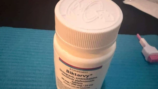 Deja traslado a pacientes con VIH sin medicinas