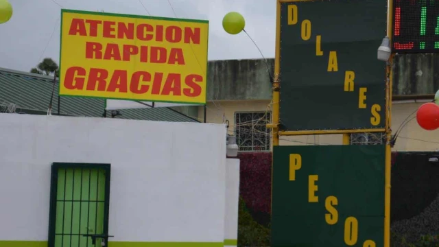 Dólar se mantiene a la baja