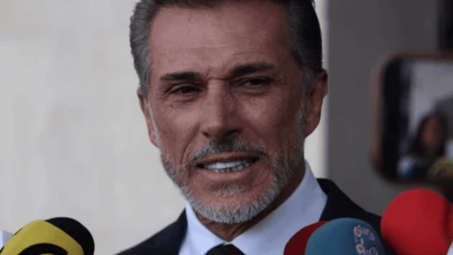 Sergio Mayer vuelve a pedir licencia como diputado