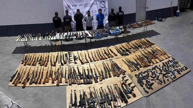 Decomisan 210 armas de alto poder en la Monterrey-Laredo