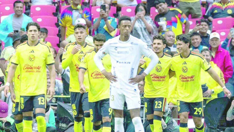 ¡Líder e invicto!