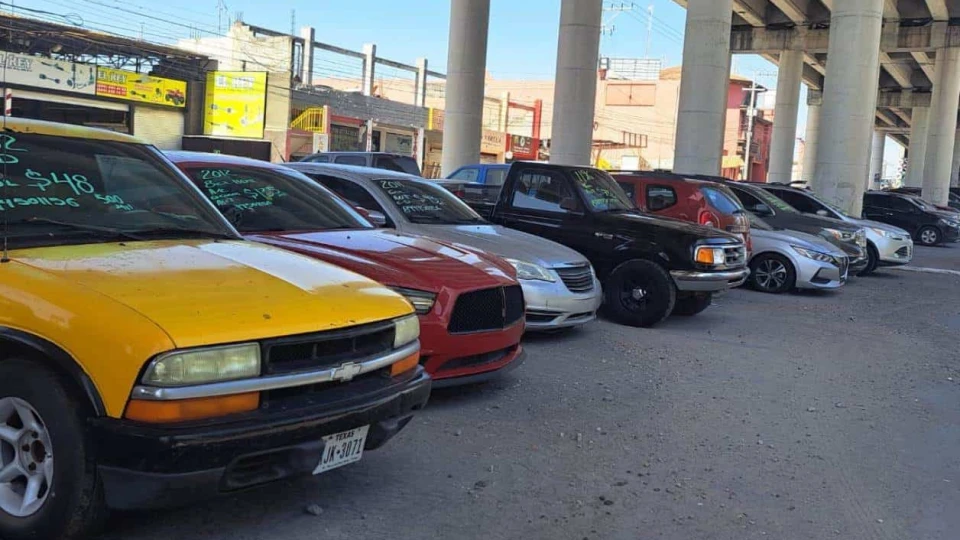 Crece venta ilegal de autos ´chocolate´