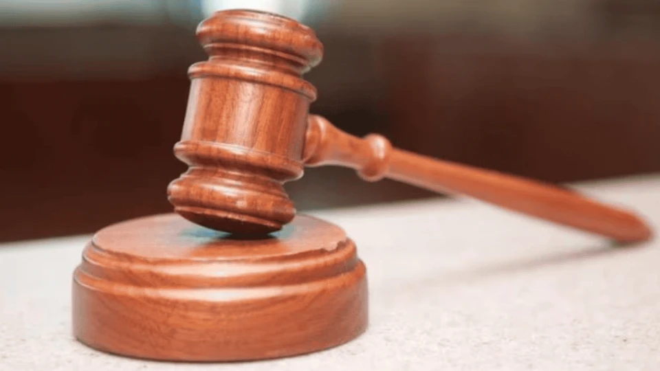 Vinculan a proceso a hombre por delitos contra libertad de expresión