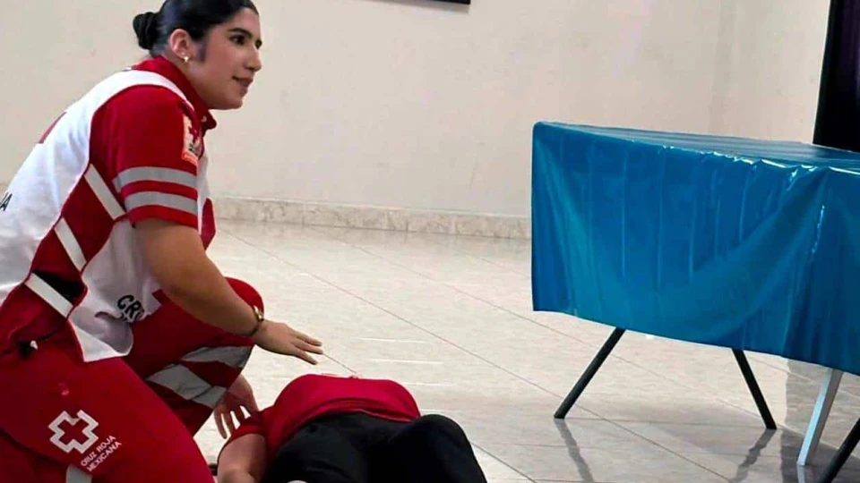 Preparan a maestros para emergencias