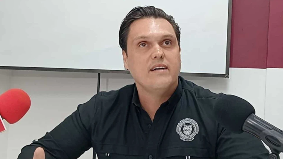 Exige Prieto a Cabeza de Vaca dar la cara