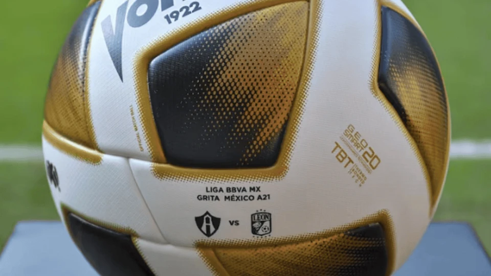 Niño de 10 años fallece durante un partido de futbol en Durango