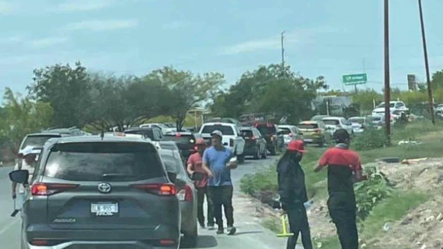 Congestionan puentes sin ser una fecha festiva