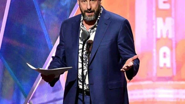 Recibe premio honorífico