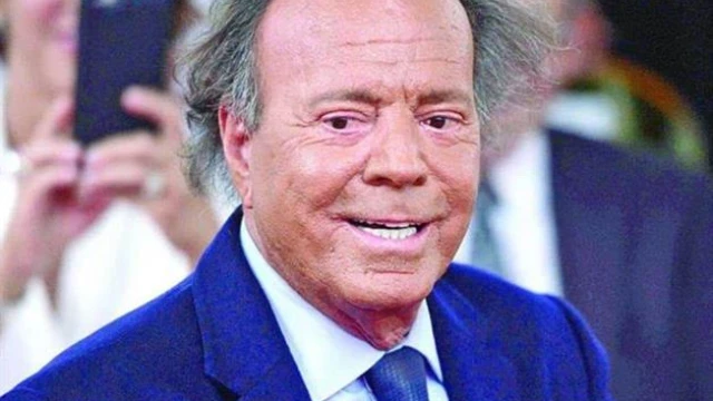 Julio Iglesias responde a acusaciones de abuso sexual en su contra
