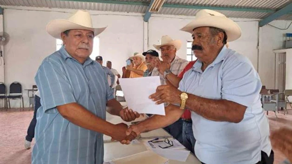 Se disputan liderazgo campesino