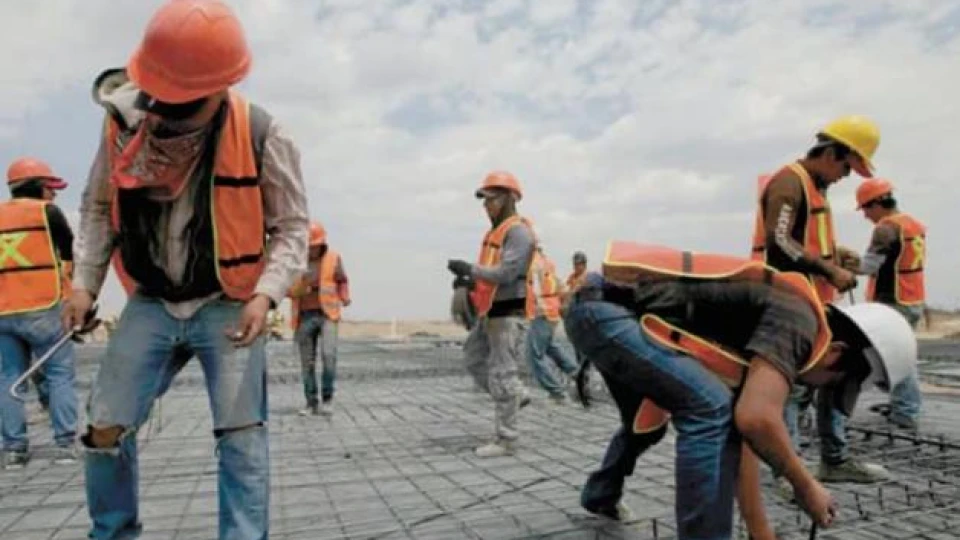 Senado declara válida reducción de jornada laboral