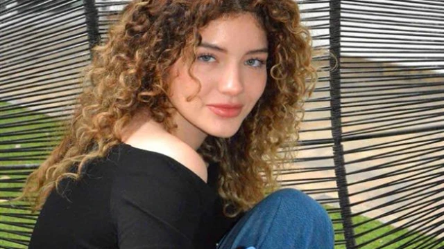 Cabello rizado: Tendencia 2026