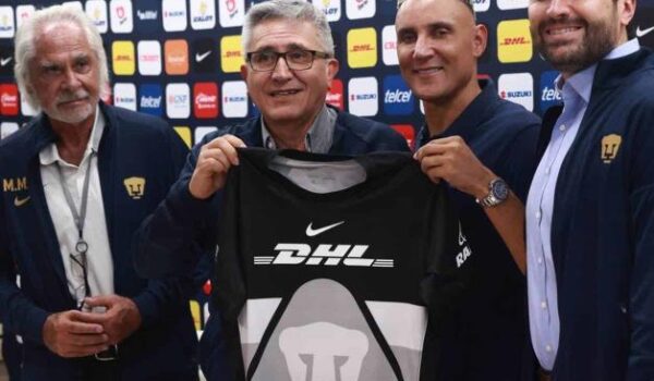 ¡Viene por título!