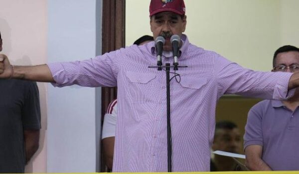 Ofrece EU por Maduro 50 mdd