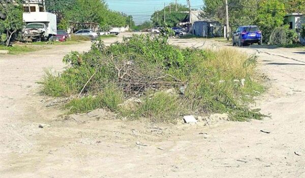 Denuncian abandono urbano