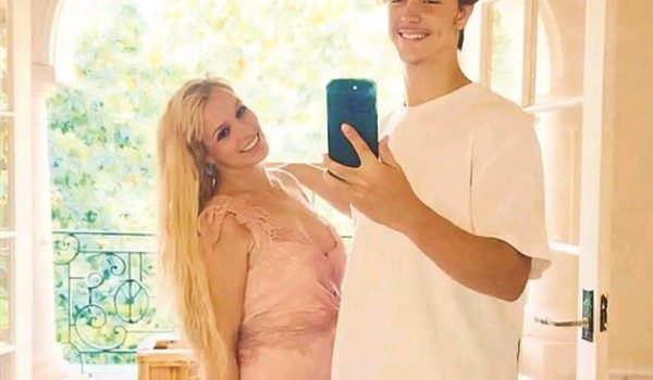 Reaparece en redes sociales