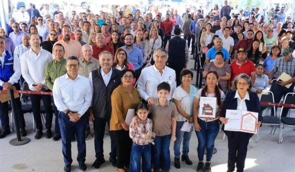 Desde la Mañanera, Sheinbaum encabeza entrega de viviendas