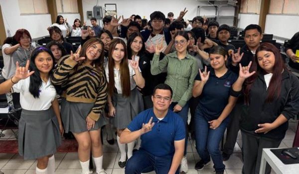 Promueven inclusión con Taller de Lengua de Señas