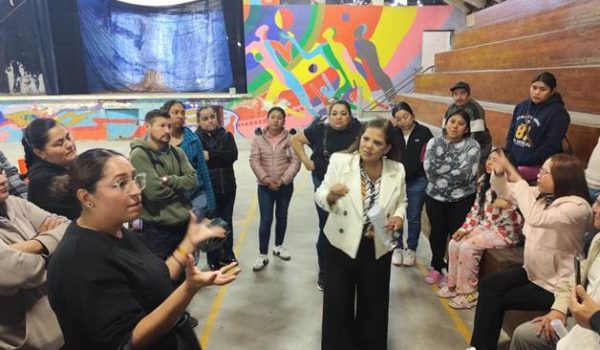 Denuncian padres malos manejos en preparatoria de Reynosa