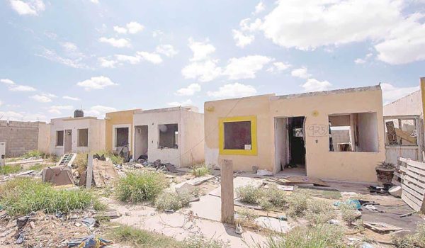 Se expande ciudad, pero abandonan 48 mil casas