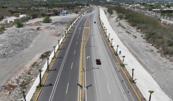 Van por rescate carretero