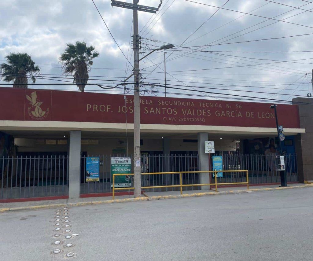 Autoridades de la Secundaria Técnica 56 alertaron sobre un mensaje violento en los baños, dejando a criterio de los padres enviar a los alumnos este miércoles.