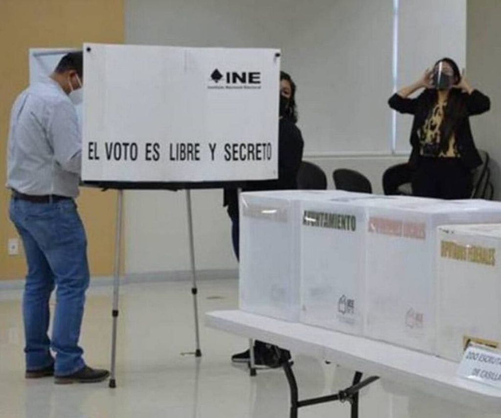 La mandataria federal enviará una reforma para crear una Comisión de Verificación de Integridad de Candidaturas dentro del INE.