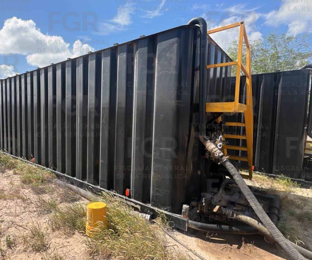 Autoridades federales aseguran hidrocarburos, vehículos pesados, mangueras y cámaras de vigilancia, entre otros objetos, durante la ejecución de dos órdenes de cateo en inmuebles en Reynosa