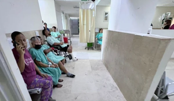 Denuncian crisis de atención en el HGR 270 del IMSS
