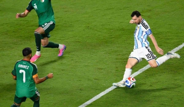 Messi marca historia al anotar triplete en su sexto Mundial