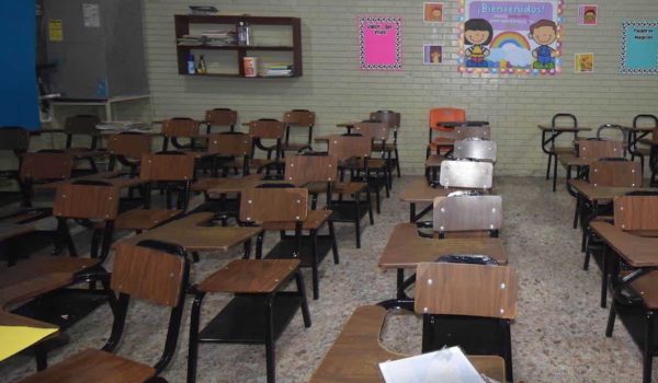 Escuelas adelantan vacaciones