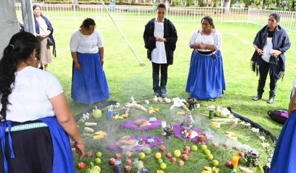 Sheinbaum refuerza Plan de Justicia indígena