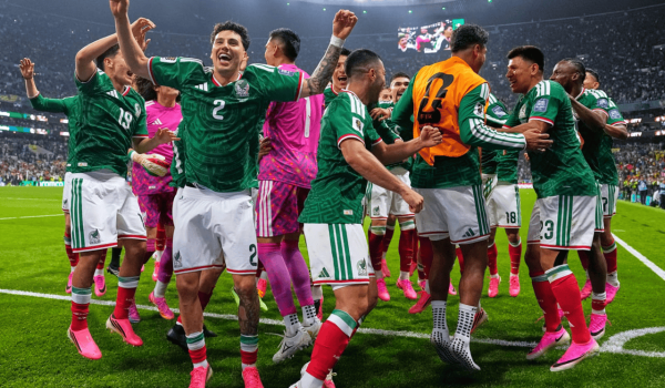 Avanza México con triunfo histórico en el Azteca